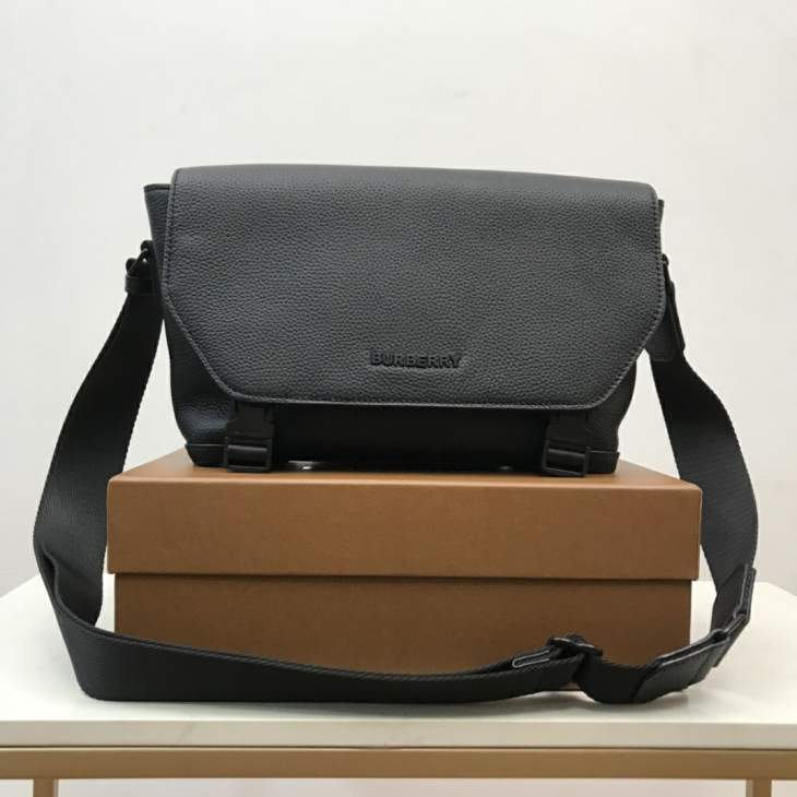 Picture of Burberry Mens Bags _SKUfw127171415fw